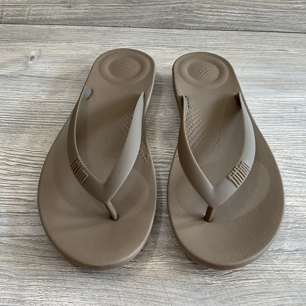 Fitflop Mens Flip Flops Timberwolf IQushion Ergonomic Arch Support Size 12.5